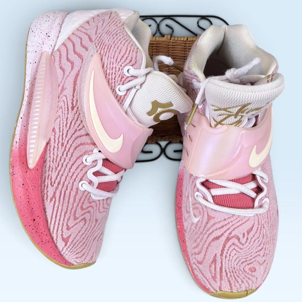 Nike KD 14 "Aunt Pearl " Pink Basketball Sneakers Men´s US 8/ Women´s US 9.5